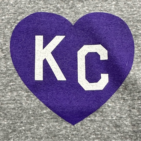 NWT Charlie Hustle Grey & Purple KC Heart Onesie Size 6-12 months. - Picture 4 of 4